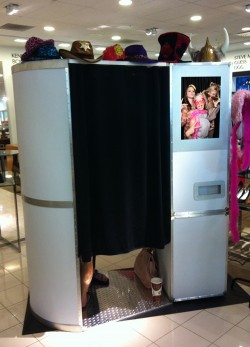 Booth #'s 3 & 4: white with brushed aluminum trim; LED screen for live slideshow; 18MP DSLR camera